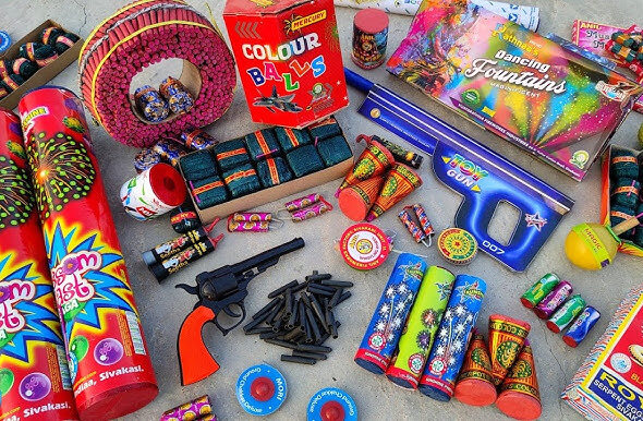 Karnataka Government Clarifies: No Ban on Firecrackers