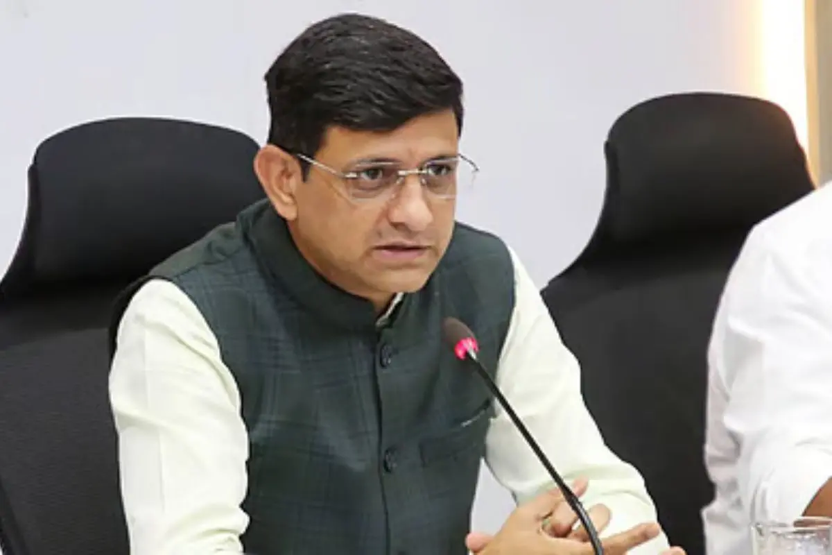 Pushyamitra Bhargav Faces Intense Pressure to Resign as Indore Mayor After Tragic Water Contamination Death
